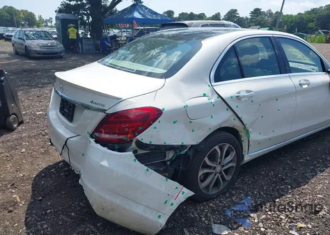 2016 Mercedes-Benz C 300 4Matic/Luxury 4Matic/Sport 4Matic from USA, damaged, VIN 55SWF4KBXGU144731